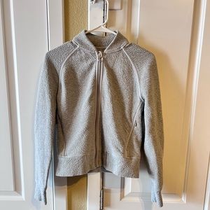 Lululemon jacket size 4
